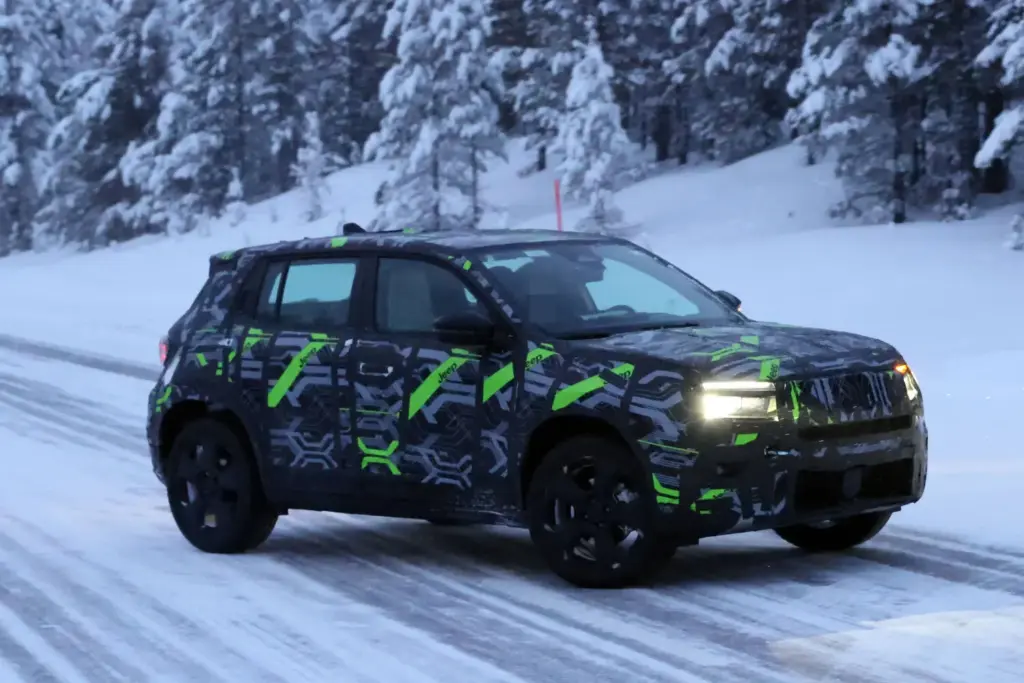 Jeep Avenger 2026 restyling 4 Motor16