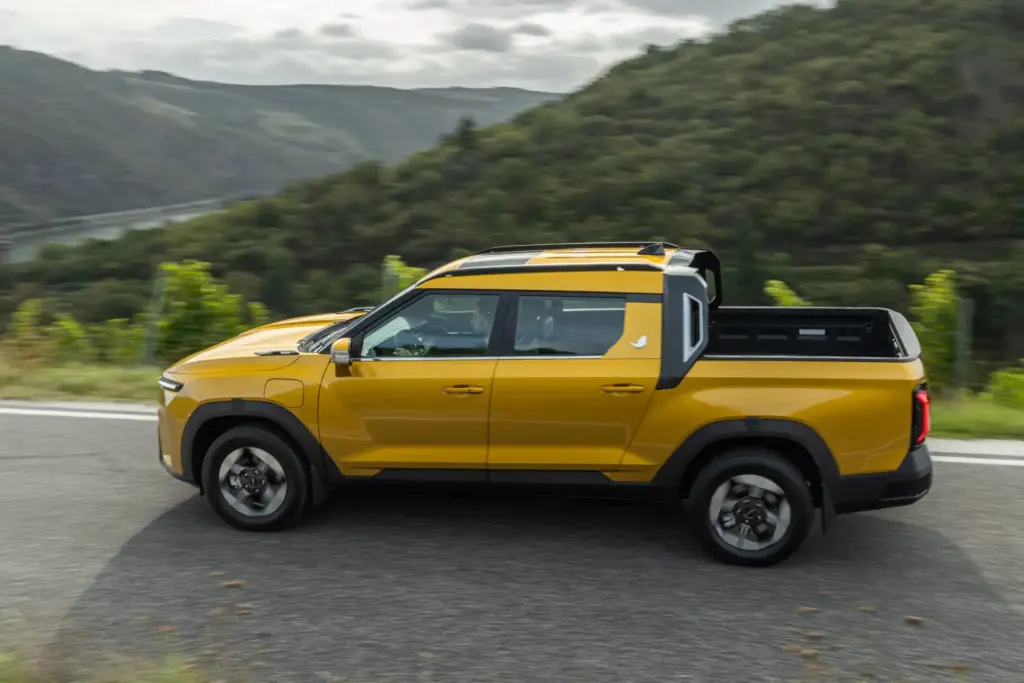 KGM MUSSO EVX 2026 5 Motor16