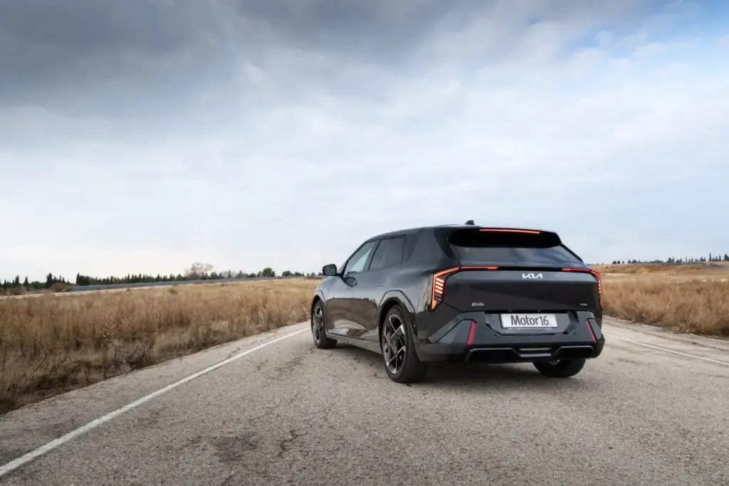 Prueba del Kia EV4 204 CV 81,4 kWh GT-Line. Llegarás muy lejos 45 Motor16 Kia EV4 204 CV long range 40 Motor16