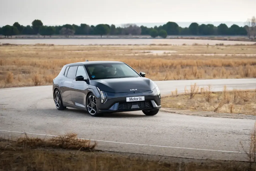 Prueba del Kia EV4 204 CV 81,4 kWh GT-Line. Llegarás muy lejos 49 Motor16 Kia EV4 204 CV long range 44 Motor16