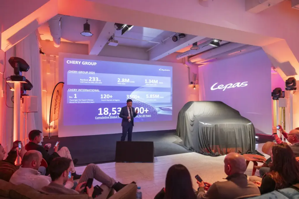 LEPAS L8: el híbrido enchufable que marca el debut de la marca en España 10 Motor16 LEPAS 8 Press 56 Motor16