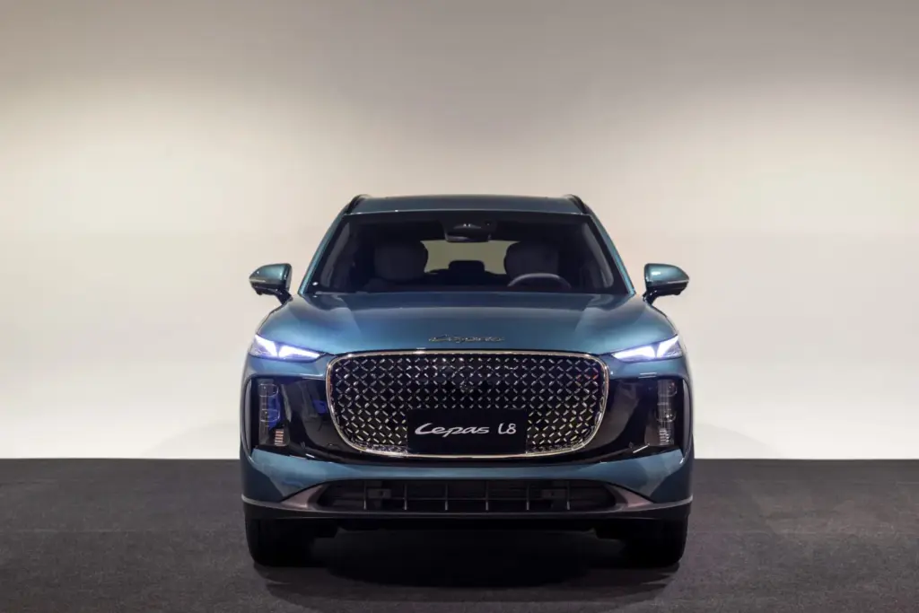 LEPAS L8: el híbrido enchufable que marca el debut de la marca en España 23 Motor16 LEPAS 8 12 Motor16