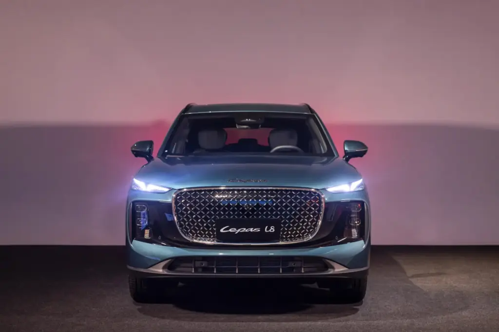 LEPAS L8: el híbrido enchufable que marca el debut de la marca en España 15 Motor16 LEPAS 8 3 Motor16