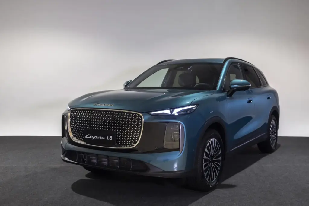 LEPAS L8: el híbrido enchufable que marca el debut de la marca en España 18 Motor16 LEPAS 8 6 Motor16