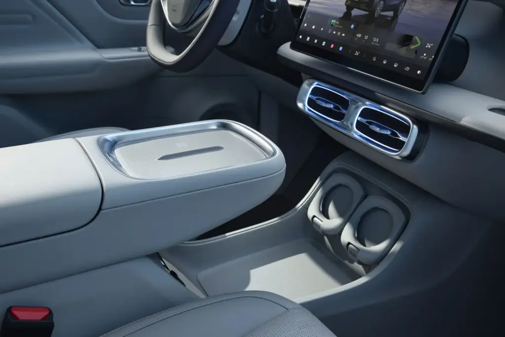 Primera prueba del Leapmotor B10, el SUV compacto y eléctrico con acento español 13 Motor16 Motor de salto B10 8 Motor16