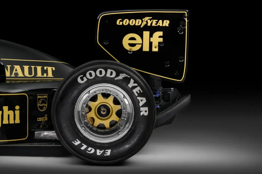 El Lotus 98T de Ayrton Senna busca un nuevo dueño de cartera saneada 11 Motor16 Lotus 98T ayrton senna 1986 formula 1 john player special 27 Motor16