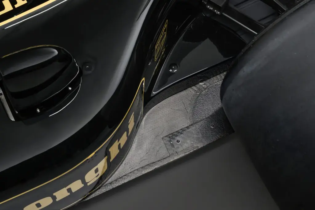 El Lotus 98T de Ayrton Senna busca un nuevo dueño de cartera saneada 6 Motor16 Lotus 98T ayrton senna 1986 formula 1 john player special 32 Motor16