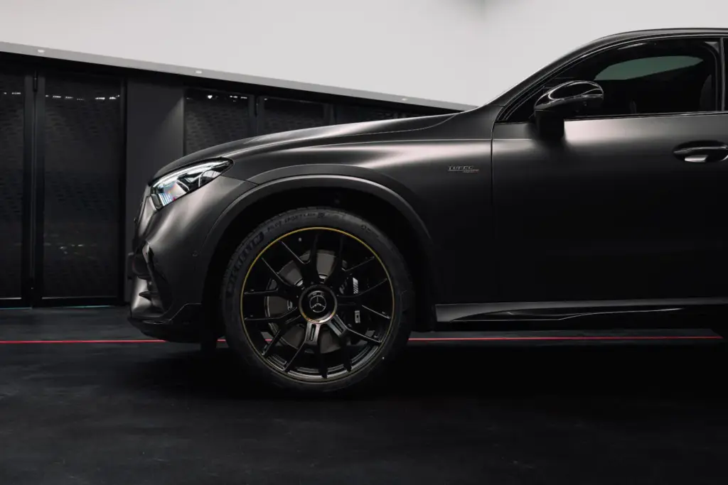 MERCEDES AMG GLC 53 4MATIC 22 Motor16