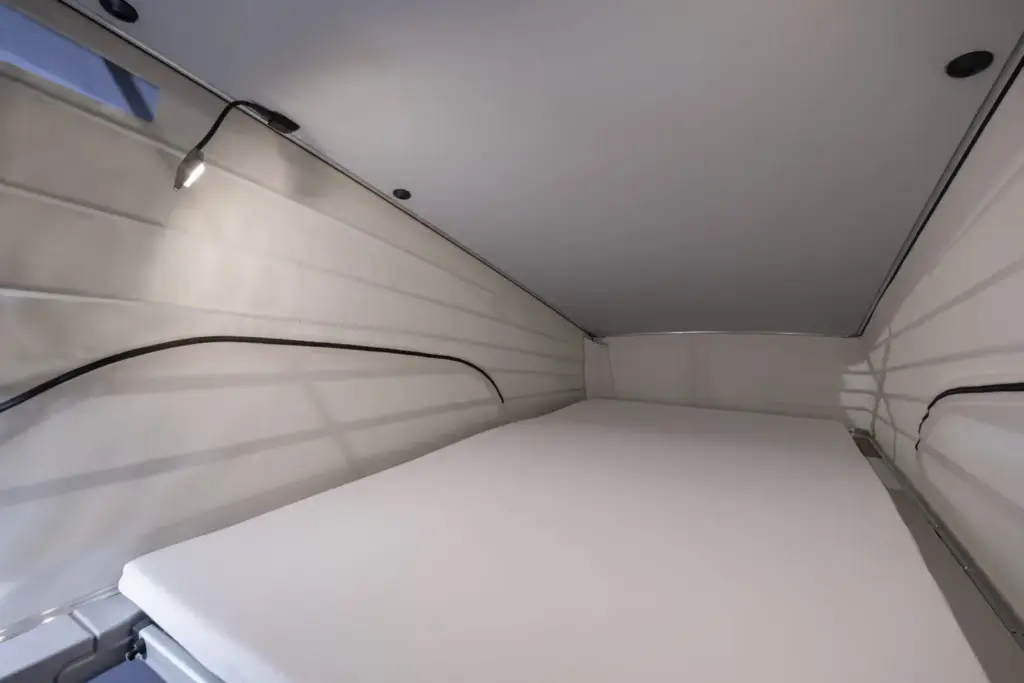 MERCEDES BENZ MARCO POLO HORIZON 2026 12 Motor16