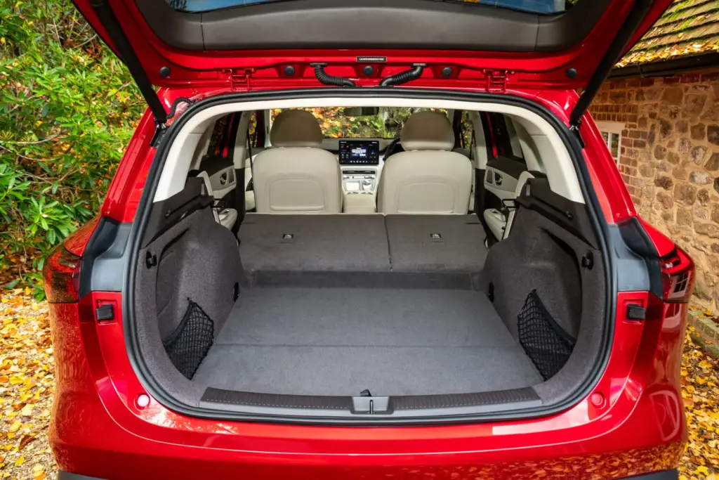 El MG6S EV debuta en España con hasta 361 CV y 530 kilómetros de autonomía 4 Motor16 MGS6 EV 2026 venta espana 15 Motor16