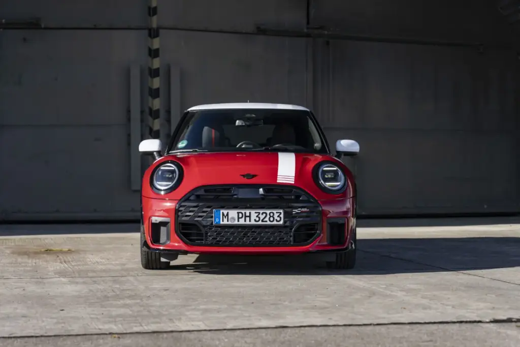 MINI 1965 Victory Edition 11 Motor16