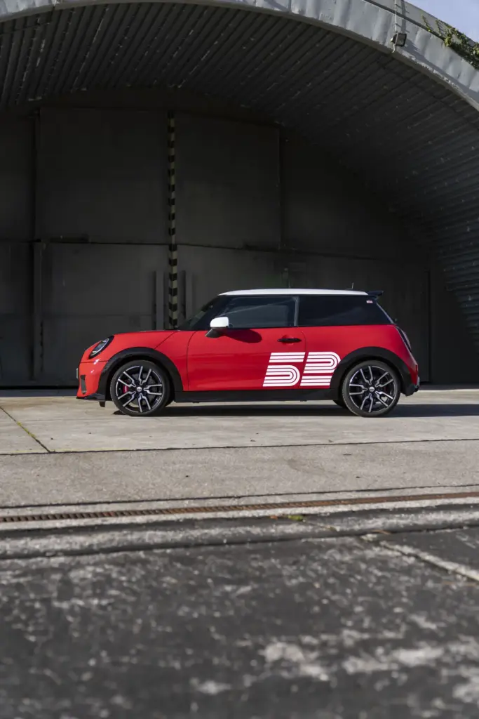 MINI 1965 Victory Edition 14 Motor16