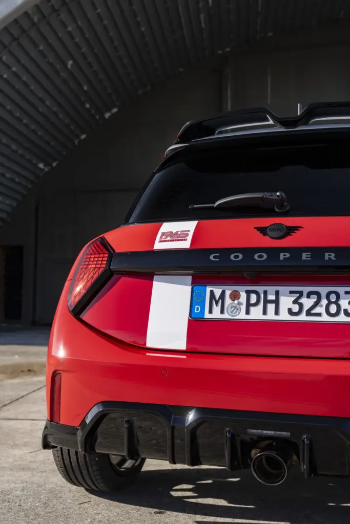 MINI 1965 Victory Edition 28 Motor16