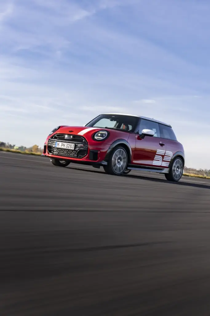 MINI 1965 Victory Edition 4 Motor16