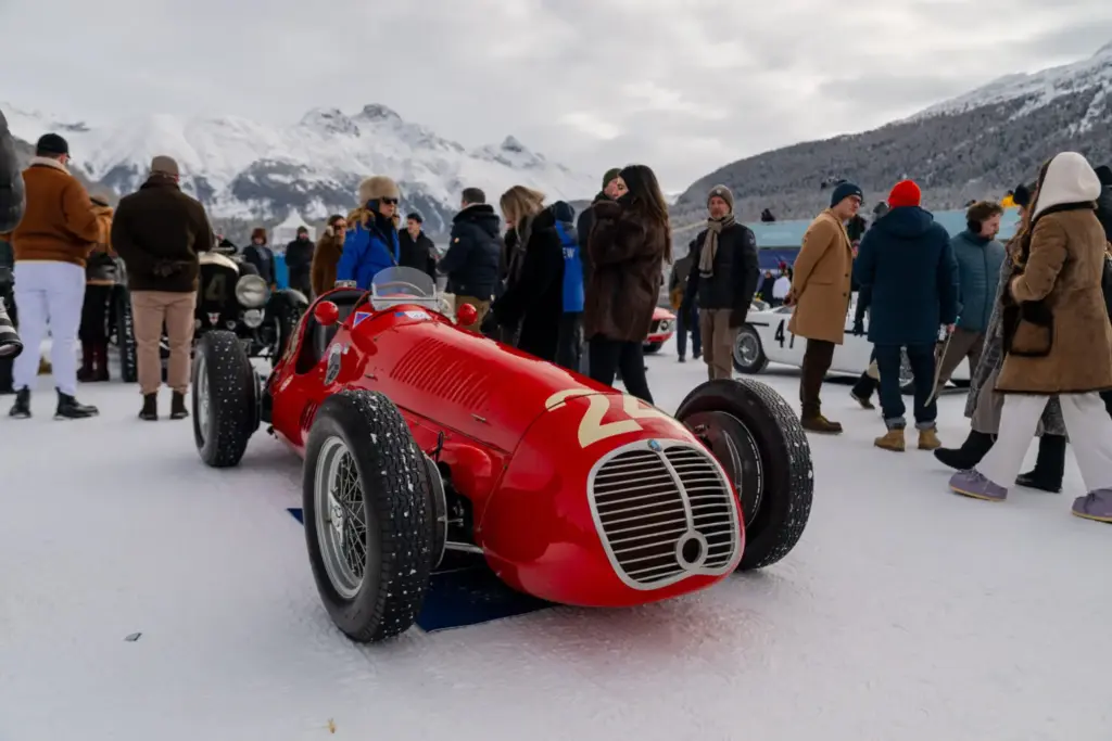 Maserati triunfa en la nieve de St. Moritz The I.C.E. 2026 con un one-off y un monoplaza histórico