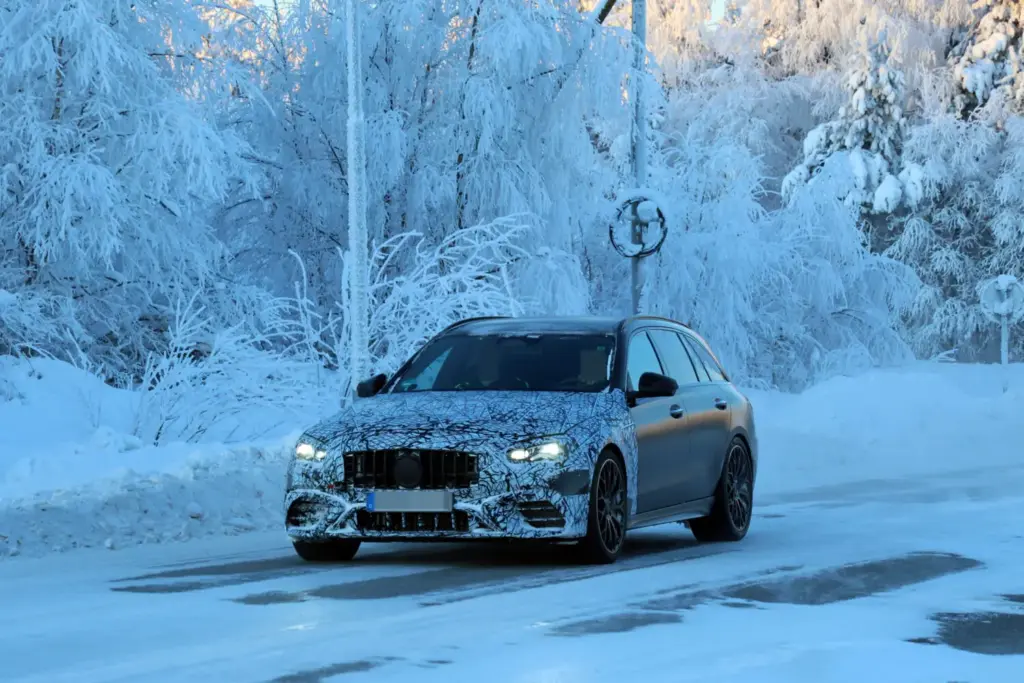 Mercedes AMG C 53 4Matic 1 Motor16