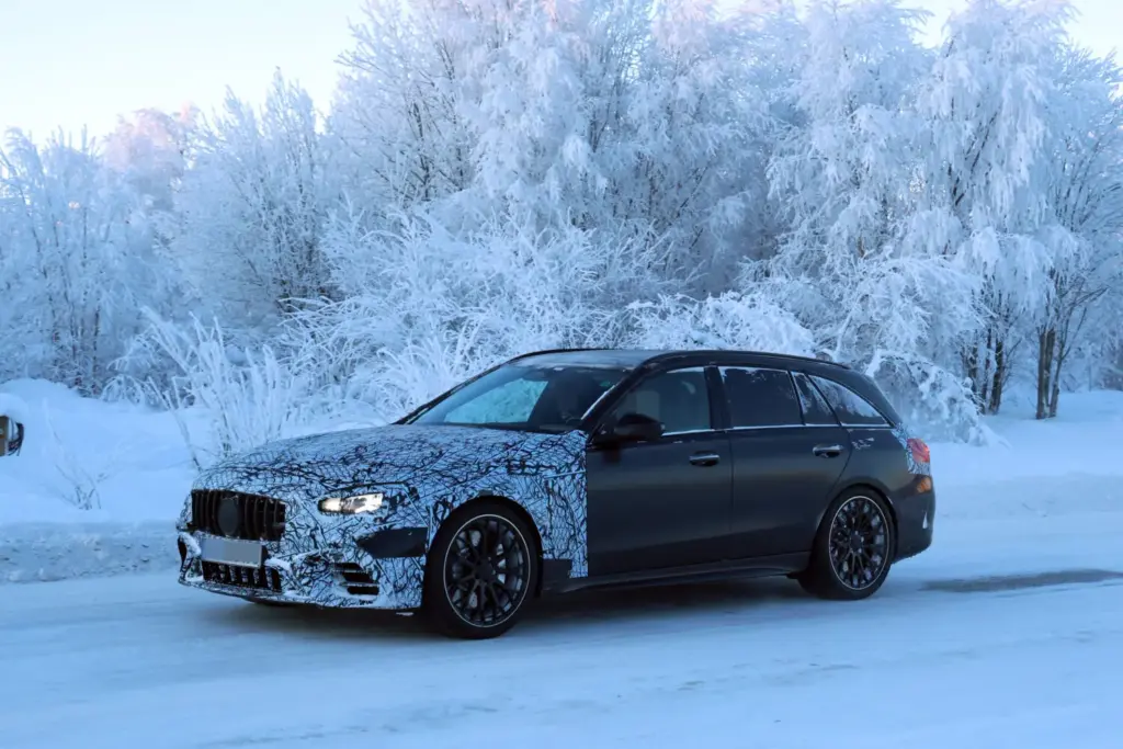 Mercedes AMG C 53 4Matic 6 Motor16