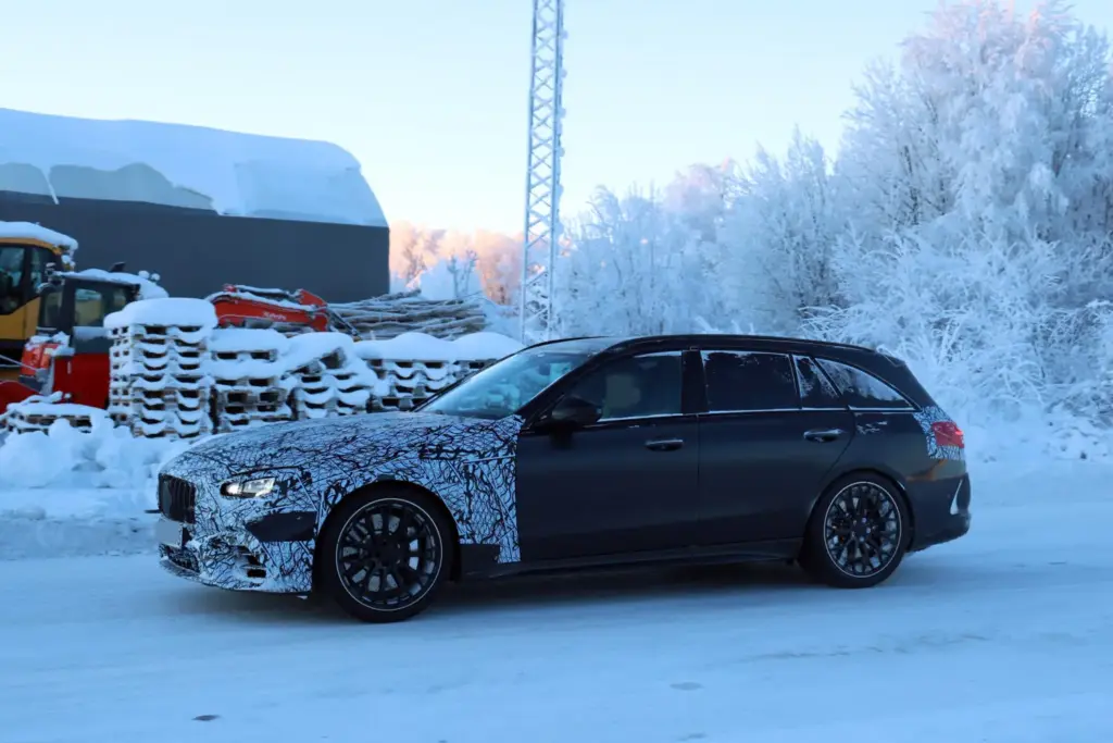 Mercedes AMG C 53 4Matic 7 Motor16