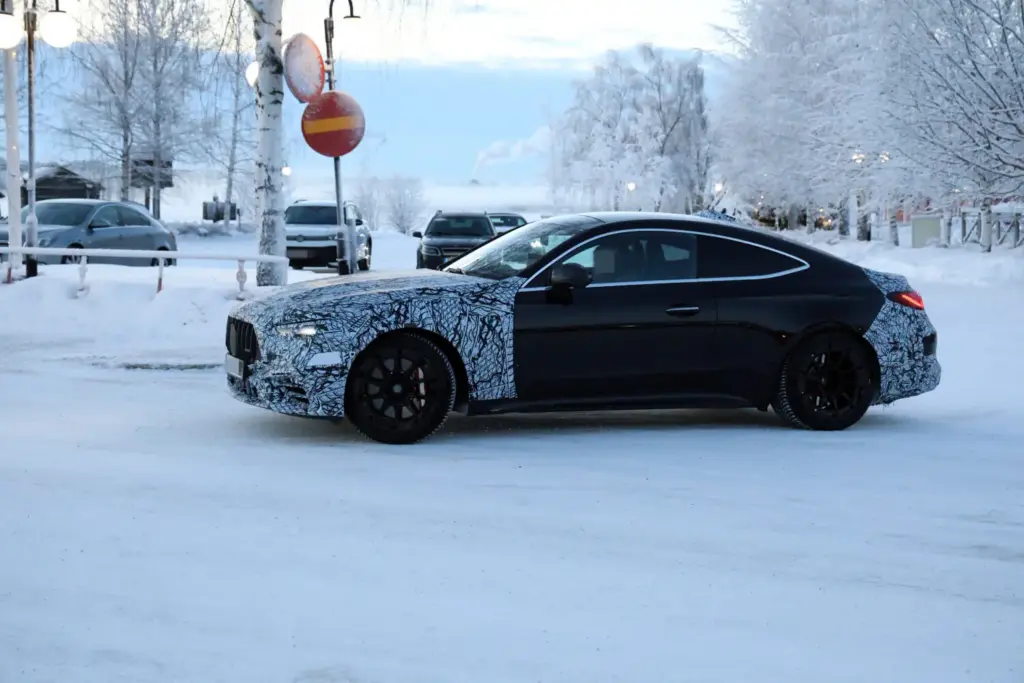 Mercedes AMG CLE 63 10 Motor16