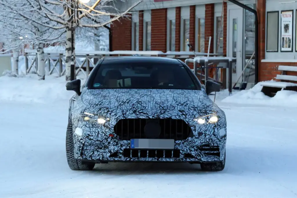 Mercedes AMG CLE 63 2 Motor16