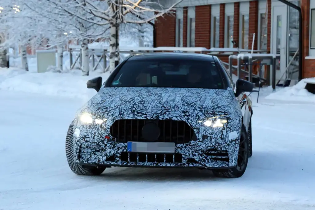 Mercedes AMG CLE 63 3 Motor16