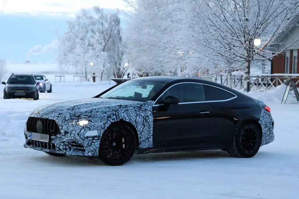 Mercedes AMG CLE 63 8 Motor16