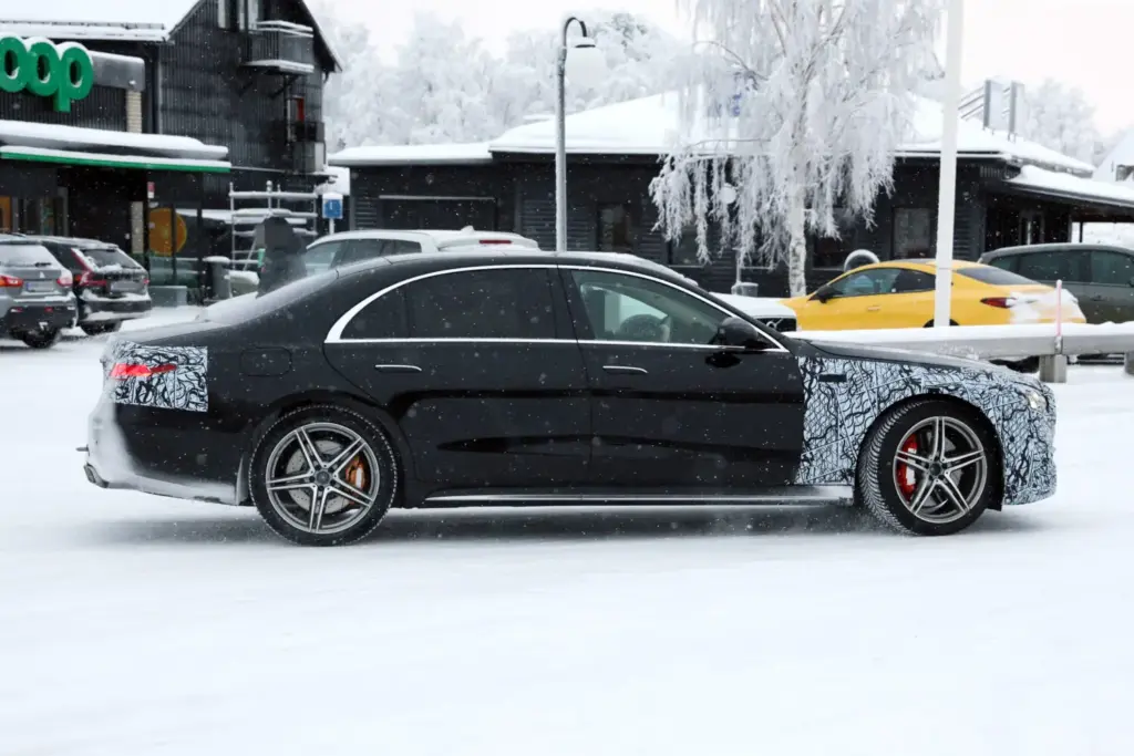 Mercedes AMG S 63 2027 11 Motor16