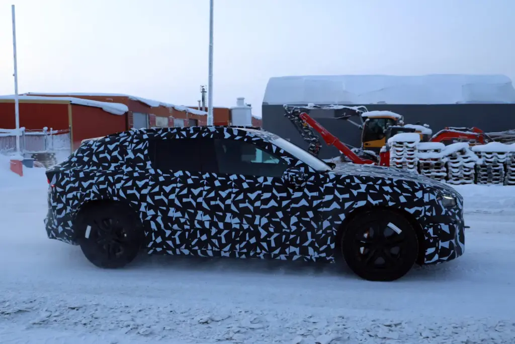 Mercedes AMG SUV EV 13 Motor16