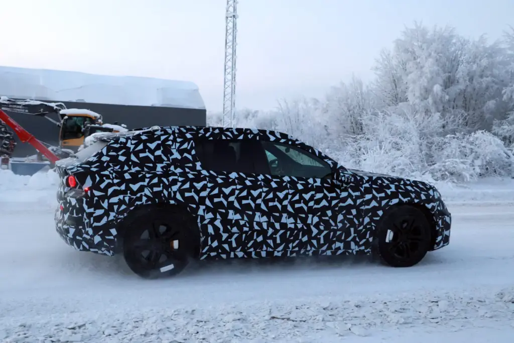 Mercedes AMG SUV EV 15 Motor16