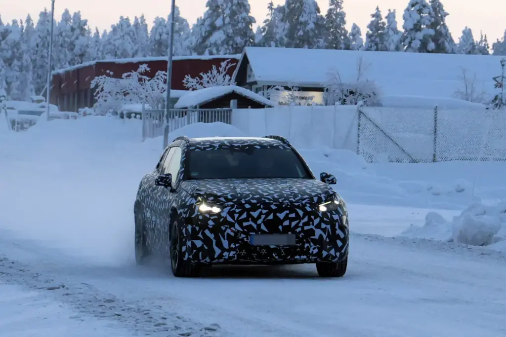 Mercedes AMG SUV EV 2 Motor16