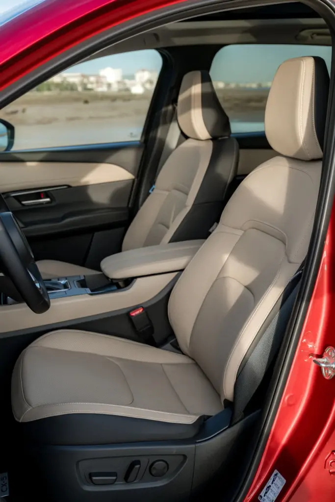 Primera prueba del nuevo Mazda CX-5, eleva el listón, pero se lo juega todo a una carta 29 Motor16 NUEVO MAZDA CX 5 2026 8 Motor16