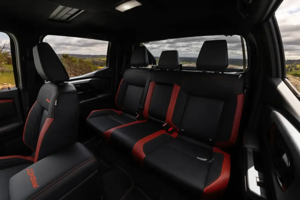 Nissan Navara 2026 d27 11 Motor16