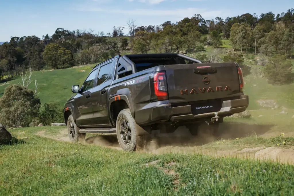Nissan Navara 2026 d27 22 Motor16