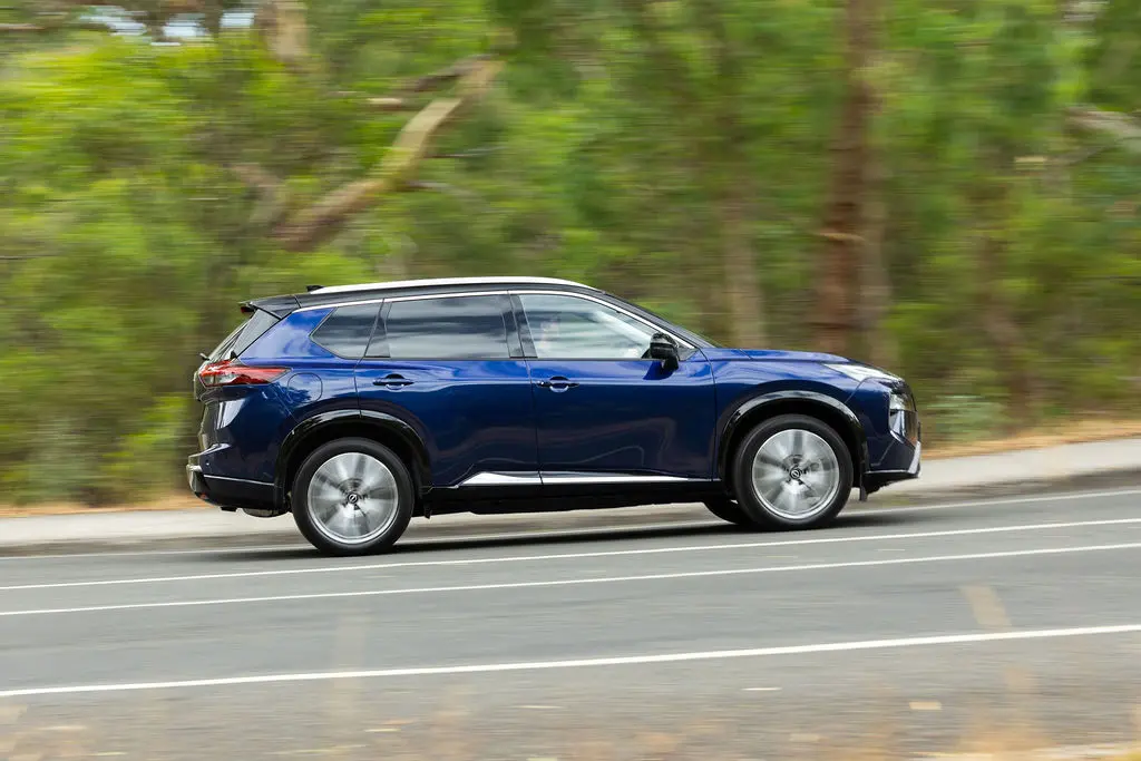 El Nissan X-Trail 2026 sorprende con nuevo diseño y equipamiento tecnológico