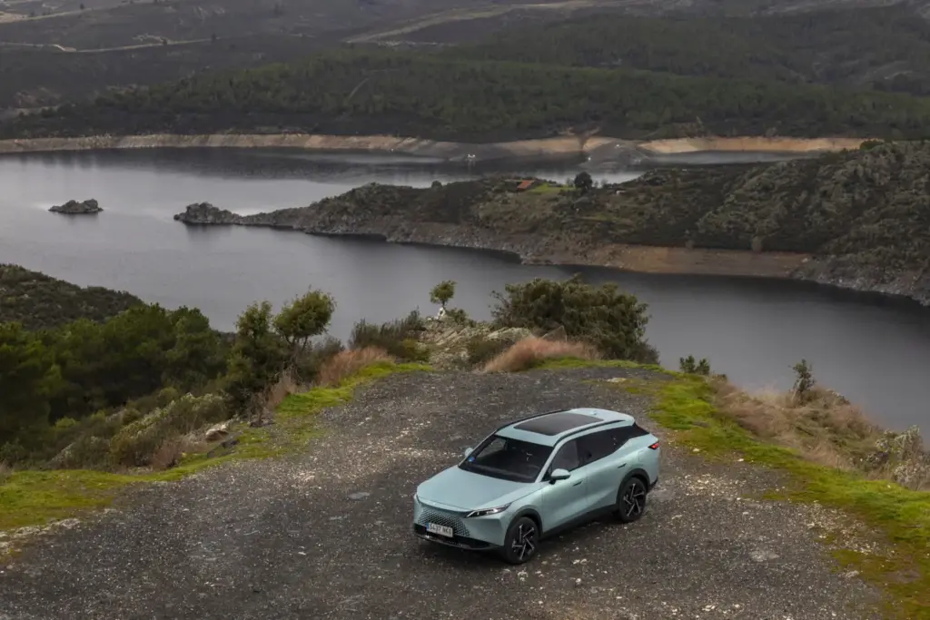 OMODA 7 SHS exterior 14 Motor16