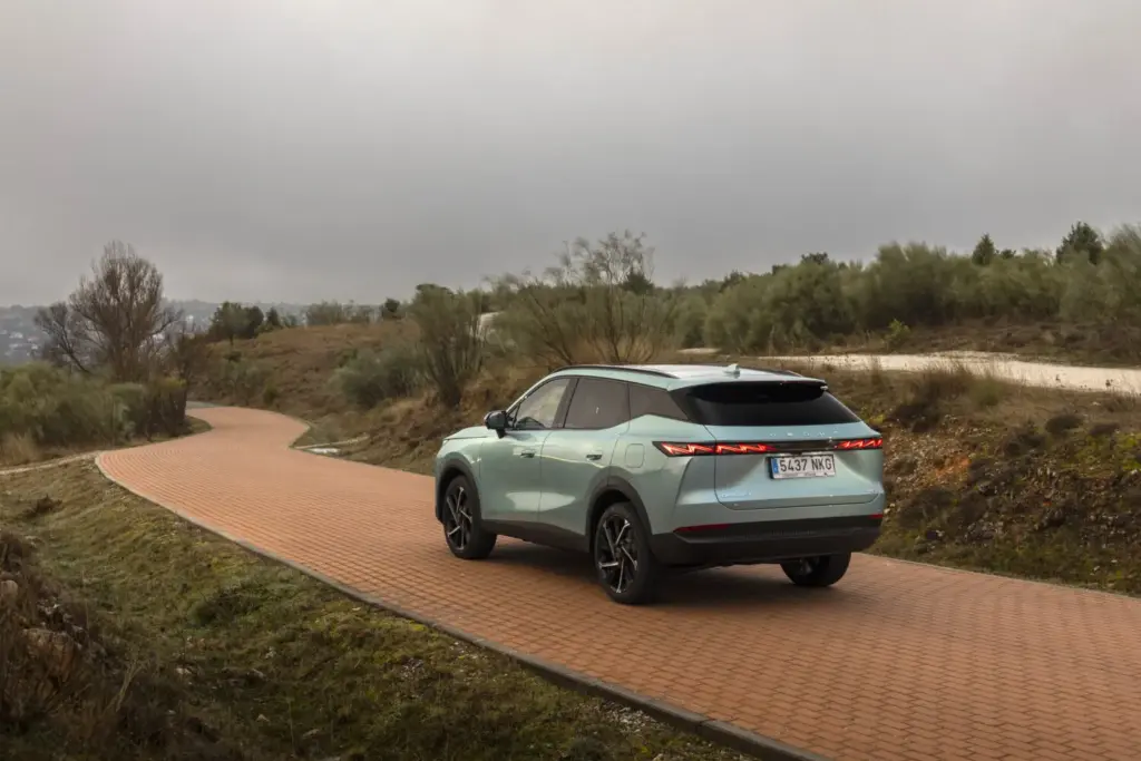 OMODA 7 SHS exterior 18 Motor16