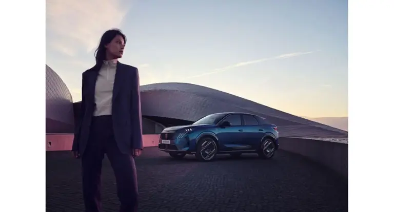 Peugeot lleva la electrificación a la alfombra roja del Festival de Cine de Málaga