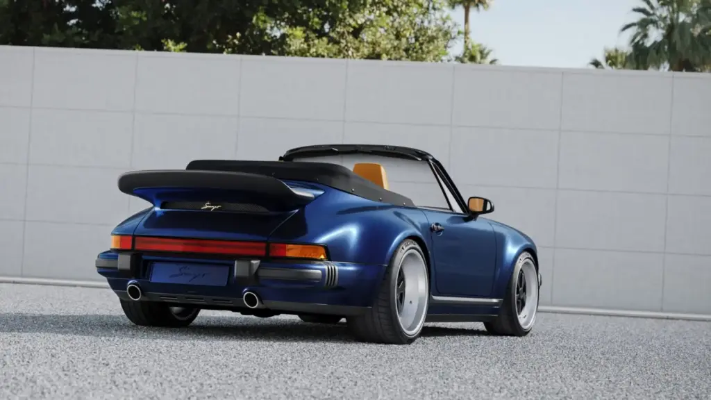 Porsche 911 Cabrio de 1974 reimaginado por Singer con el apoyo de Red Bull Advanced Technologies.