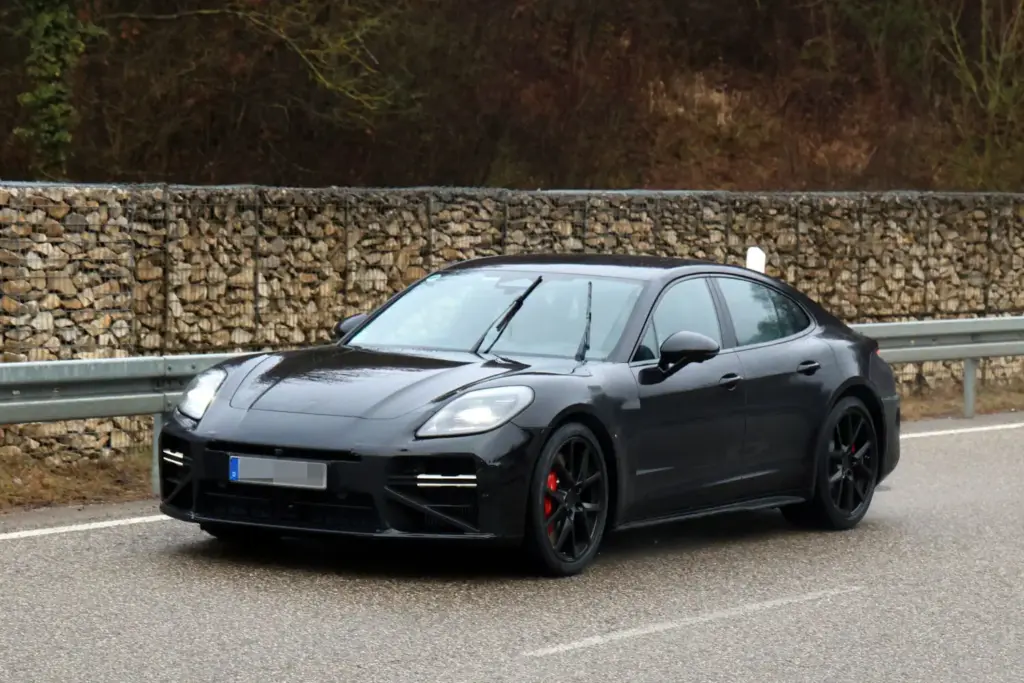 Porsche Panamera 2026 restyling 1 Motor16