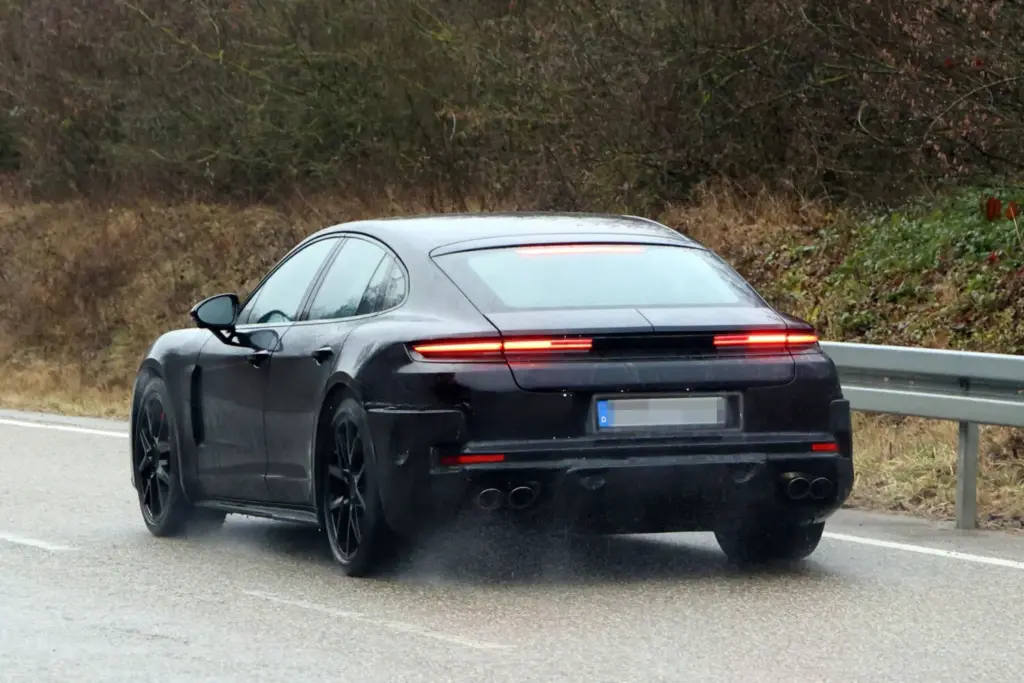 Porsche Panamera 2026 restyling 12 Motor16