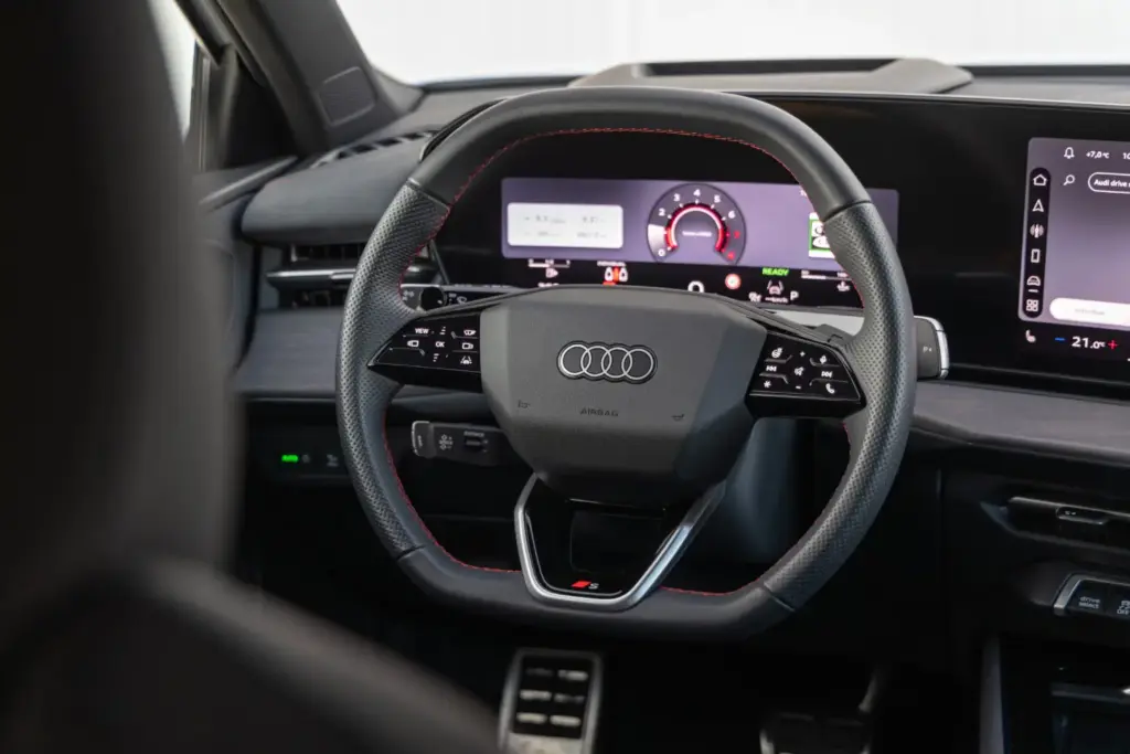 Prueba Audi Q3 S line TFSI 265 CV quattro S tronic 2 Motor16