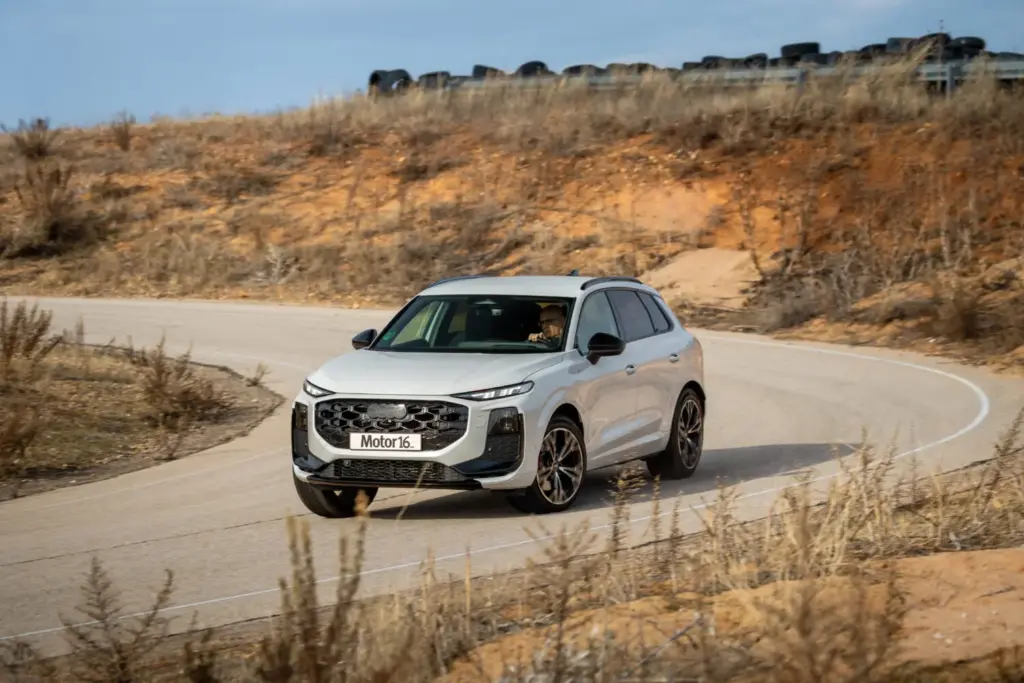 Prueba Audi Q3 S line TFSI 265 CV quattro S tronic 41 Motor16