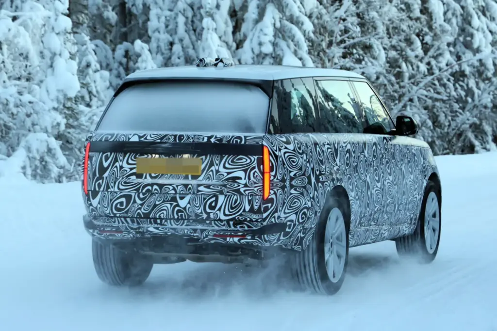 Range Rover 2027 13 Motor16