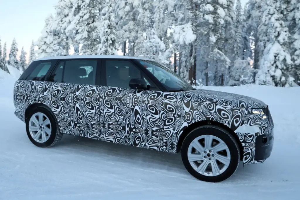 Range Rover 2027 6 Motor16