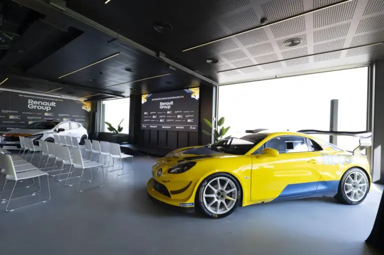 Renault Group España: 58 temporadas liderando la competición nacional