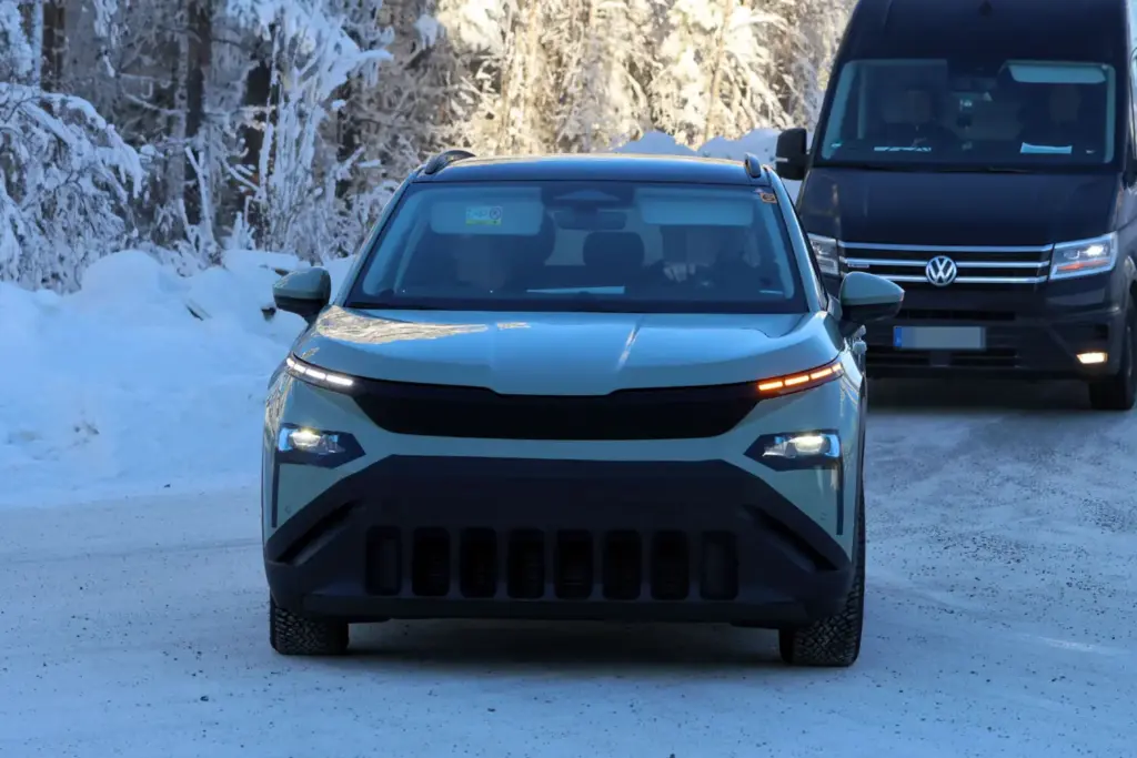 Skoda Epiq 2026 espia 1 Motor16