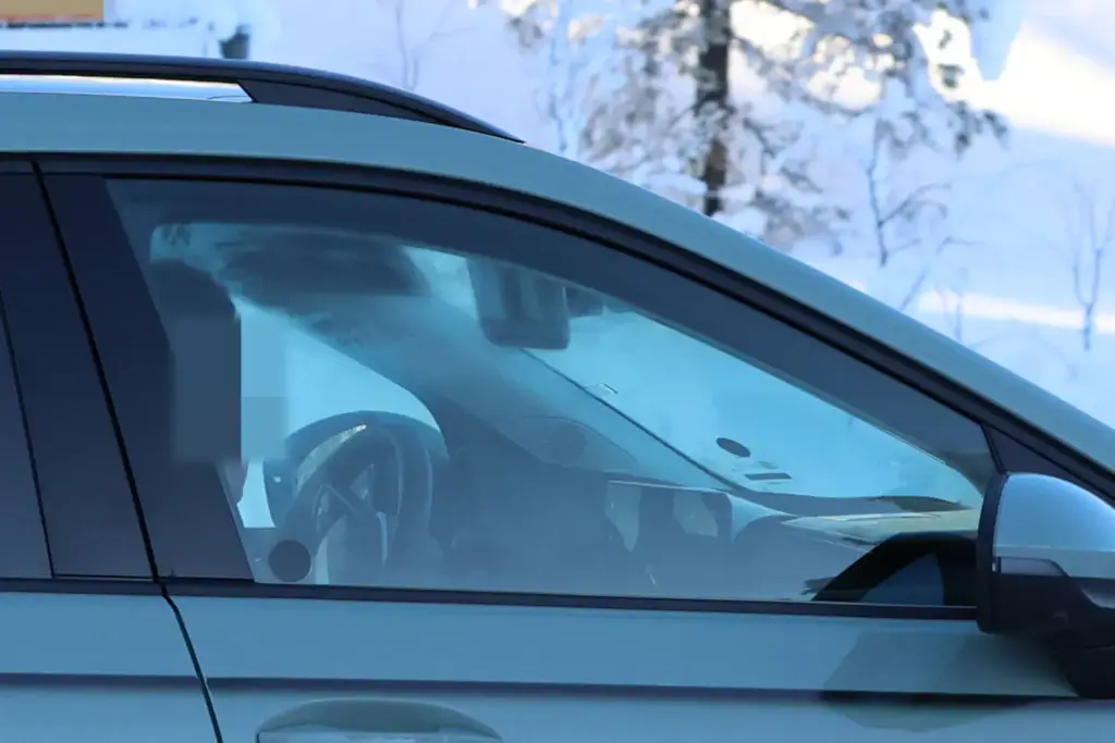 Skoda Epiq 2026 espia 11 Motor16