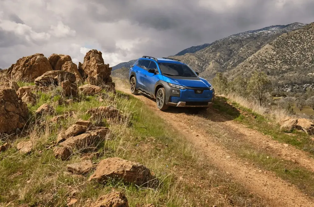 Subaru Trailseeker e Outback 2 Motor16