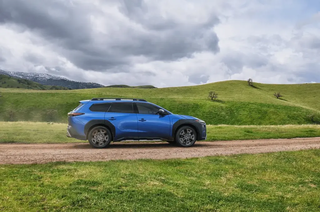 Subaru Trailseeker e-Outback (3)