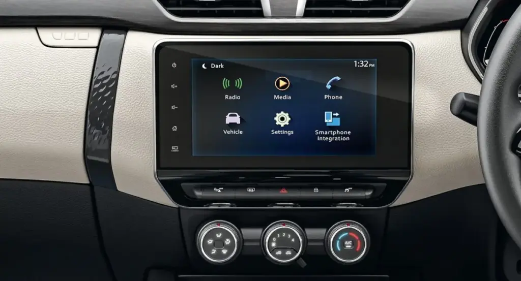 Tech. Floating 20.32 cm Touchscreen Infotainment Mobile 1800x972 16feb.jpg.ximg .l 12 m.smart Motor16